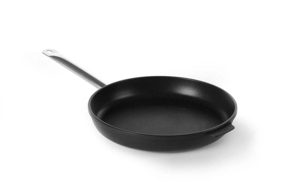 Poêle à frire Titanium Professional, HENDI, ⌀240x(H)55mm